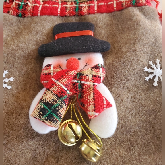 2 Felt Christmas Goodie Bags with Drawstrings Santa & Snowman - Picture 9 of 12